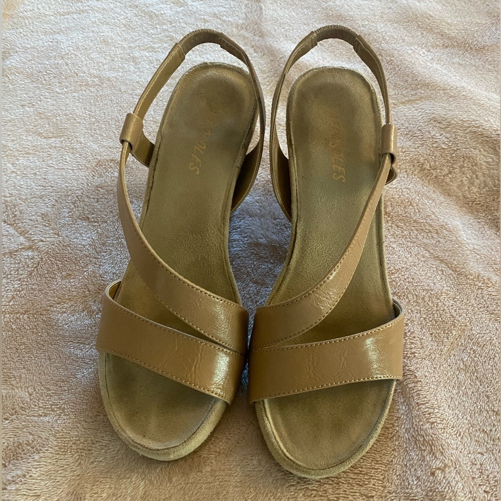 Aerosoles Tan Wedge Sandals Sz 7